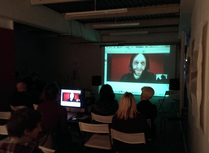 Bavg2__IgAAjjyj.jpg-large