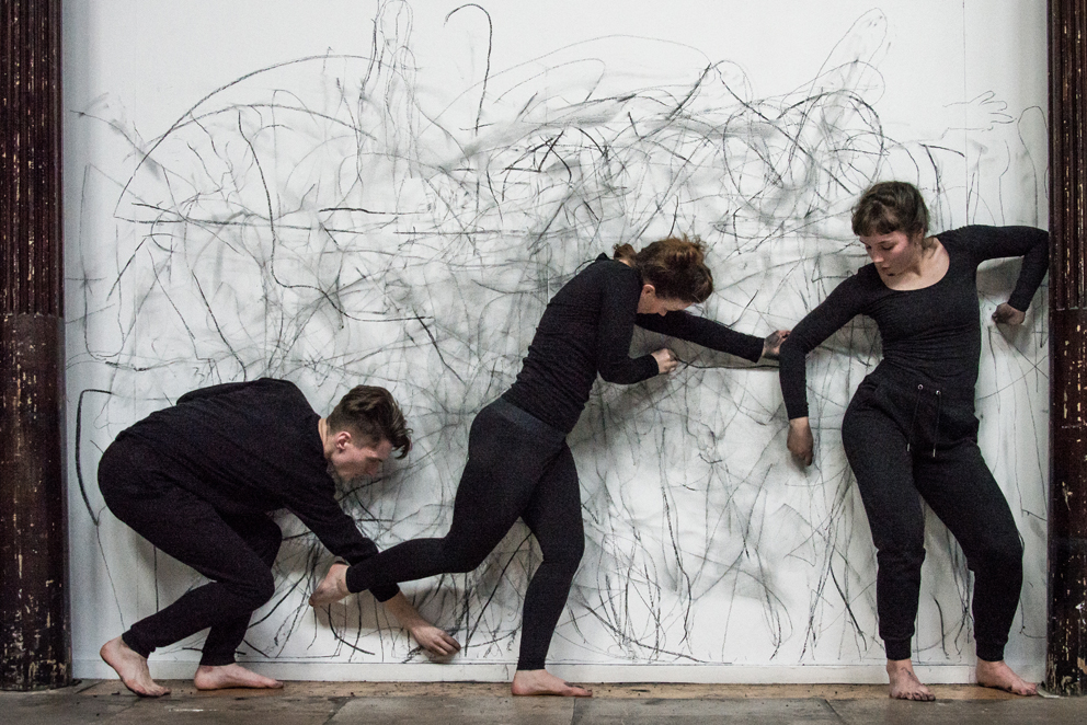 12_Draw to Perform4_Rossella Emanuele (Italy:UK)_photo by Manja Williames